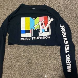 MTV music television black crop top🫶🏻🩷